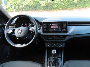 Fotografie 10 des Skoda Kamiq Ambition 1.0 TSi Klima, SmartLink, Pano