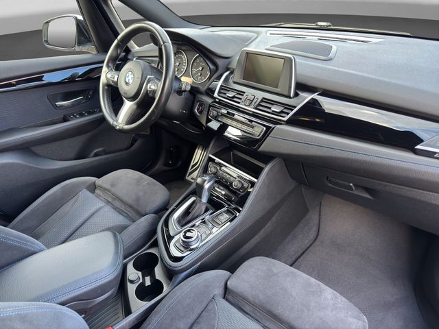 Fahrzeugabbildung BMW 220i Active Tourer M Sport+M Fahrwerk+LED+Navi