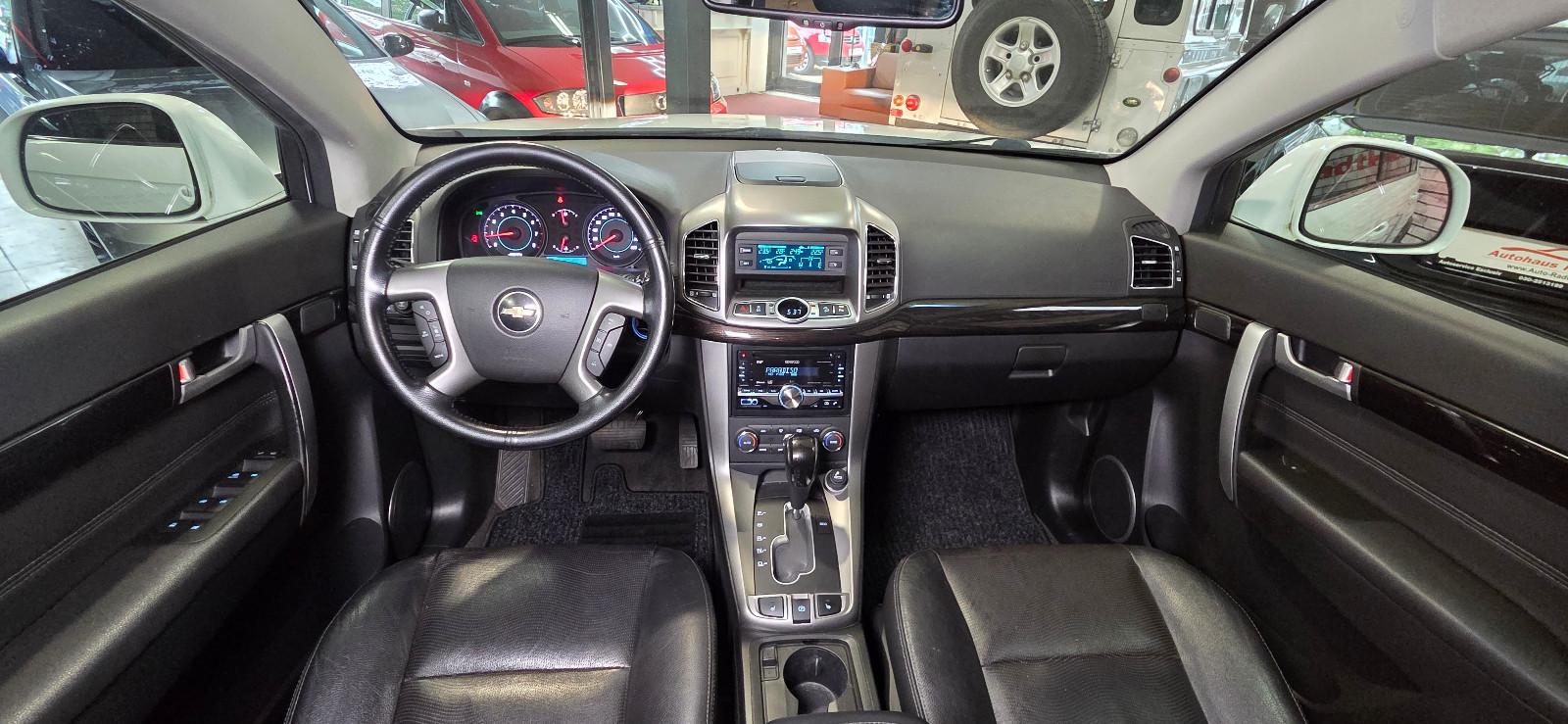 Chevrolet Captiva 2.4 LT+ 4WD 7-Sitzer *Tüv & Service NEU*