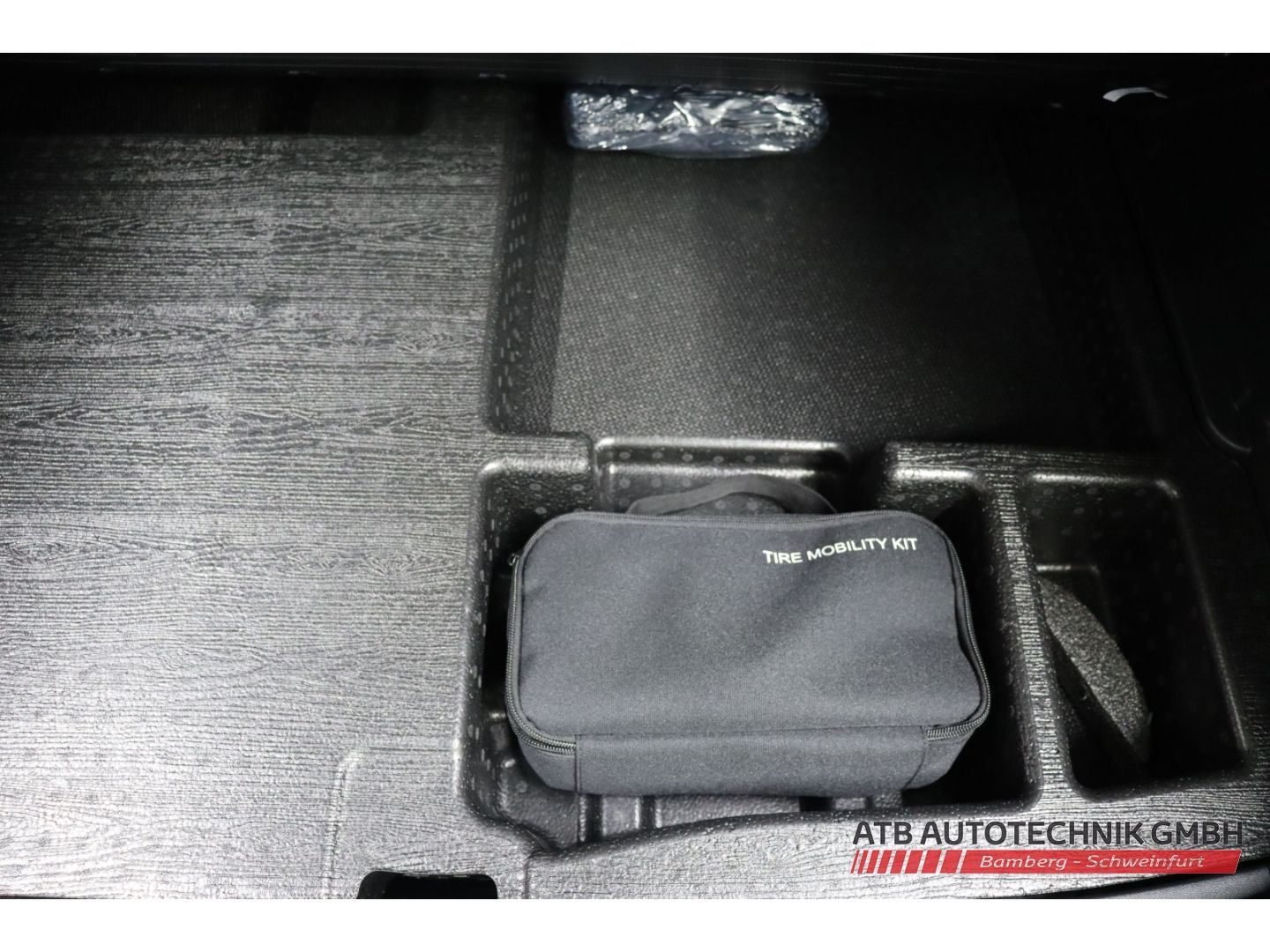 Fahrzeugabbildung Hyundai Tucson Trend PHEV 1.6 T-GDi 6-AT 4WD Navi Digita