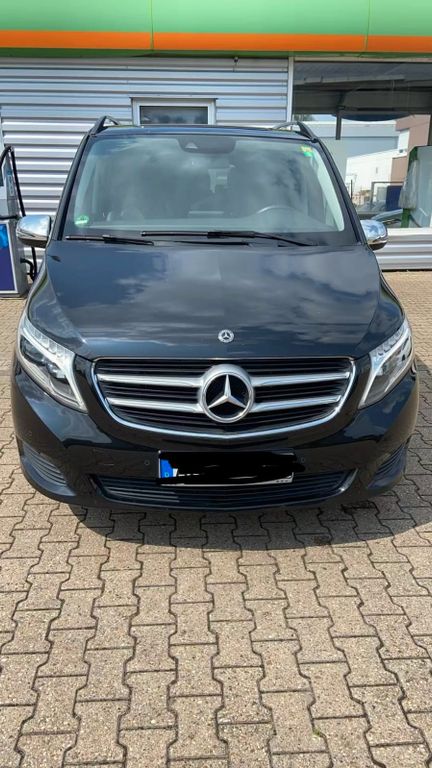 Image of Mercedes-Benz V 220