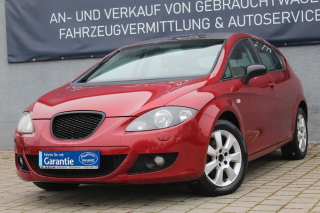 Seat Leon 1.8TFSI Style TEMPOMAT KLIMA SHZG PDC ALU