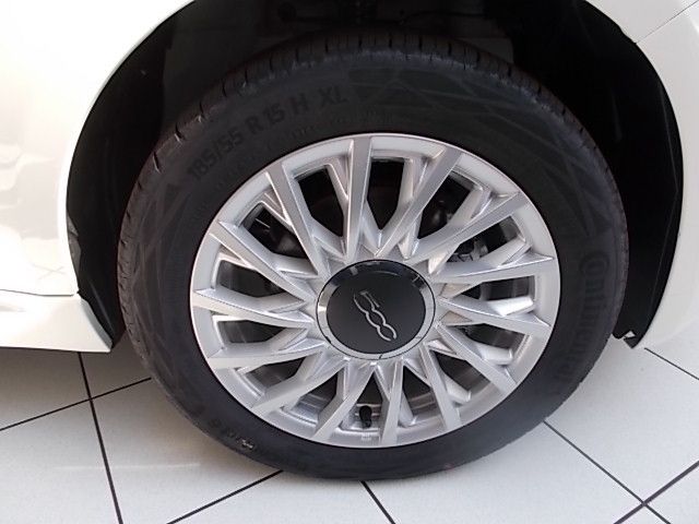 Fahrzeugabbildung Fiat 500 Dolcevita 1.0 Hybrid + Bicolor