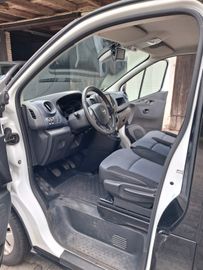 Opel Vivaro - 5