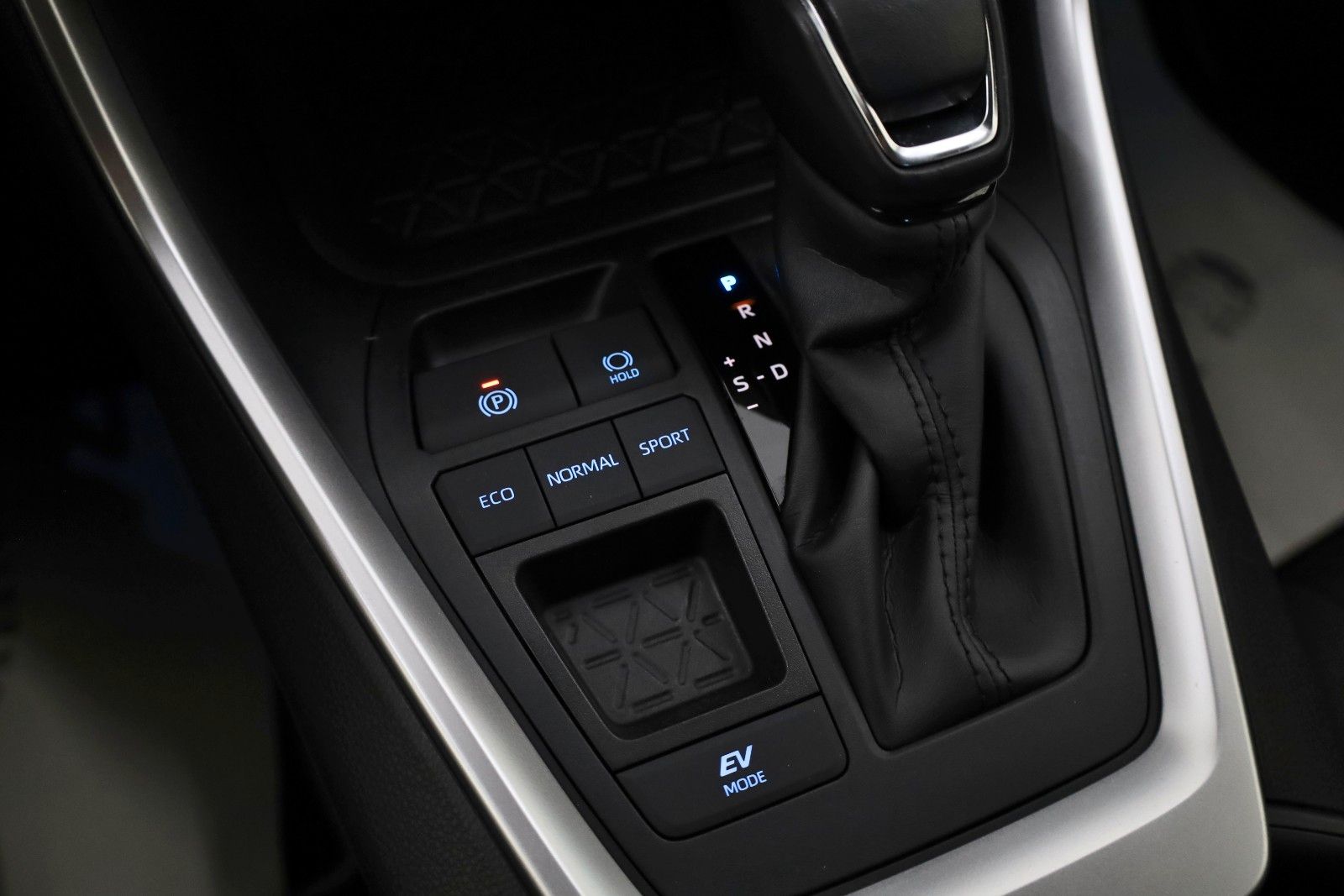 Fahrzeugabbildung Toyota RAV4 Hybrid Team Deutschland LED,Apple CarPlay