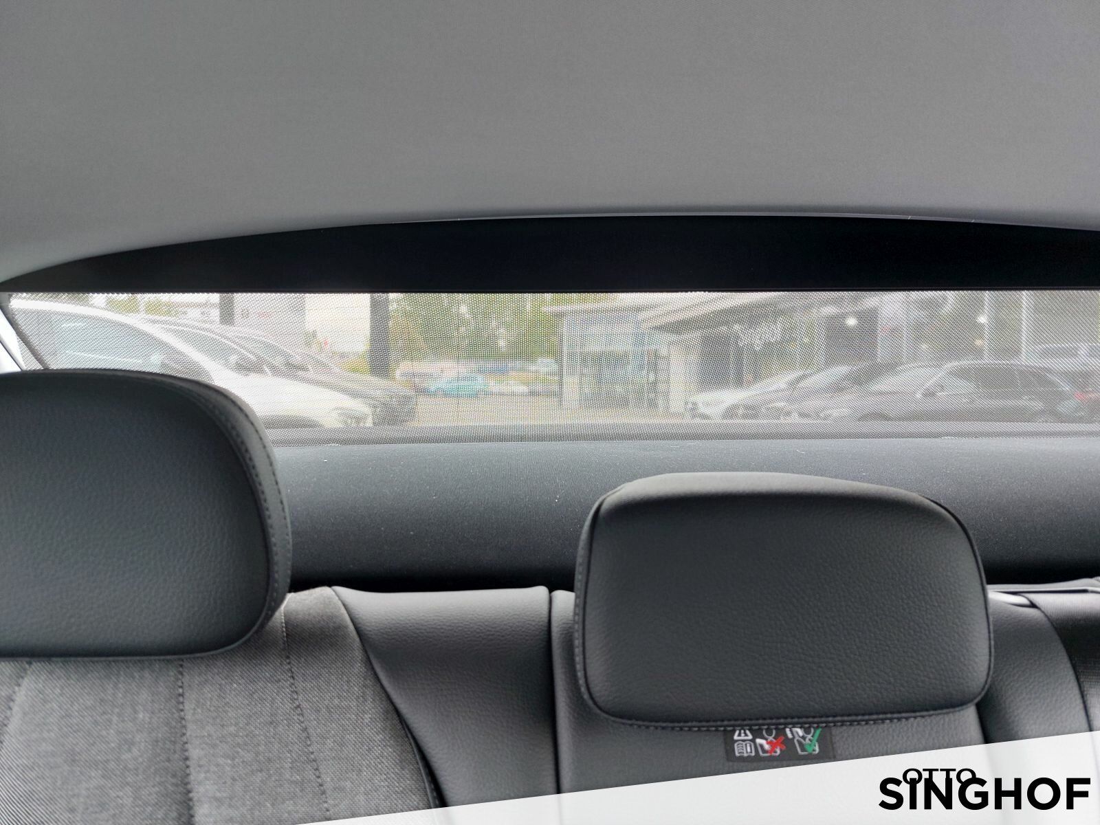 Fahrzeugabbildung Mercedes-Benz E 220 d Avantgarde +AHK+Digital LED+Standhg+360°