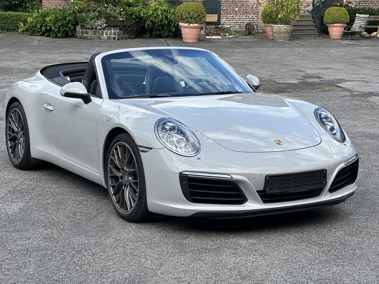 Porsche 991 911 Carrera Cabriolet SPORTABGAS-CHRONO*LED*