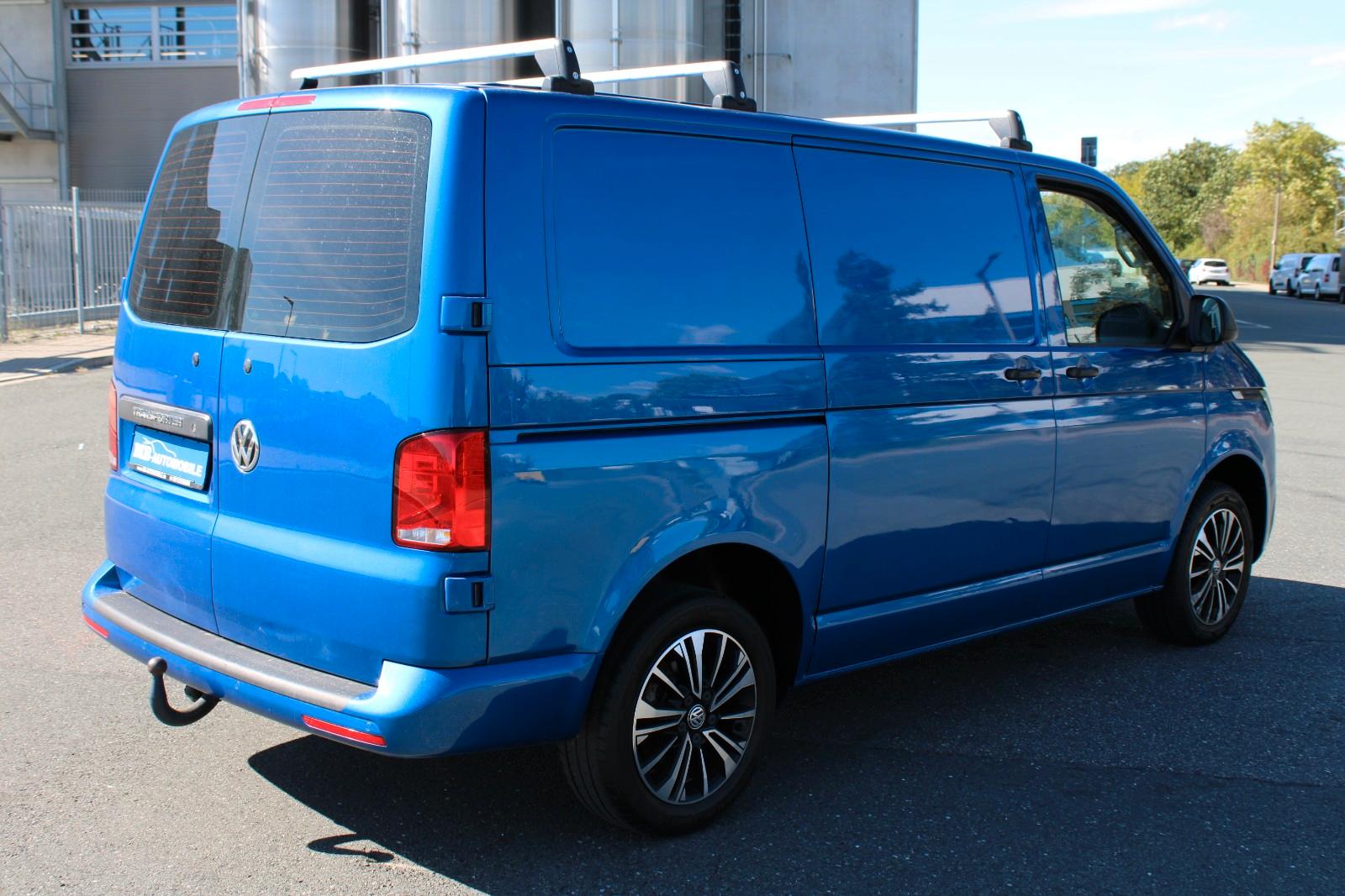 Volkswagen T6 Transporter AHK Klima Navi Sitzhzg. LED 17"