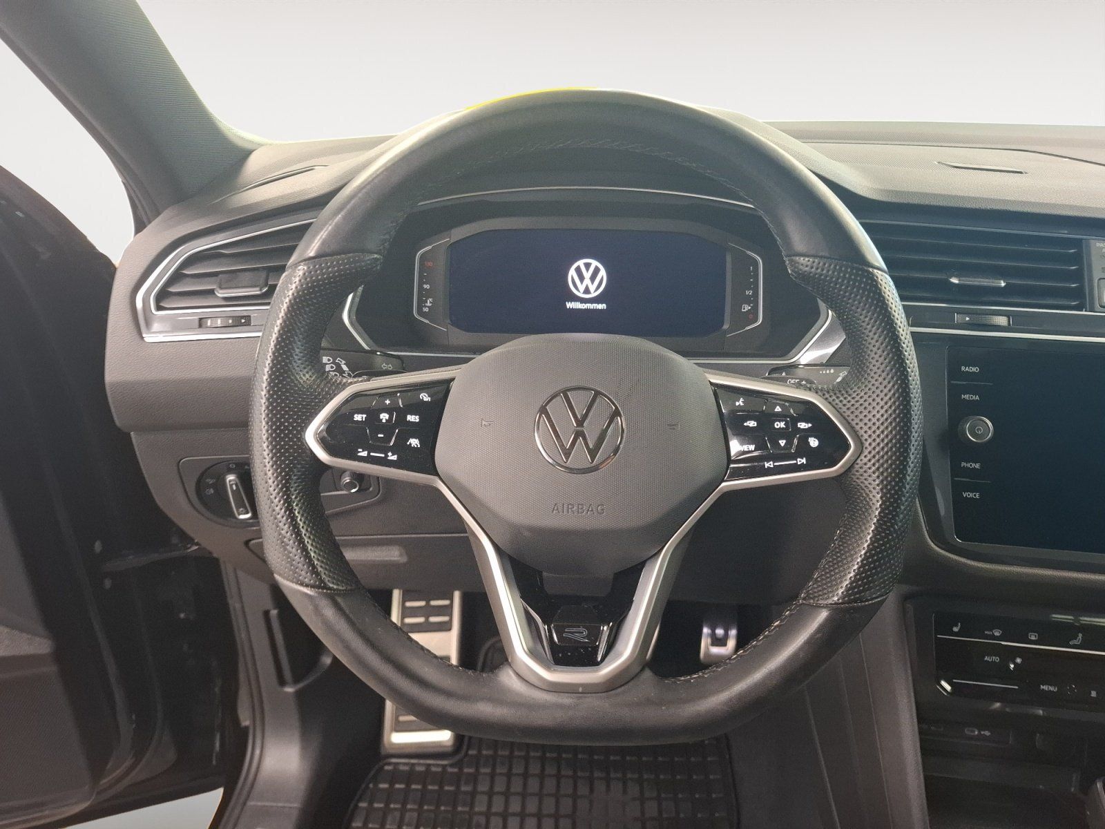 Volkswagen Tiguan Allspace R-Line 4Motion AHK HUD DCC STH foto 10