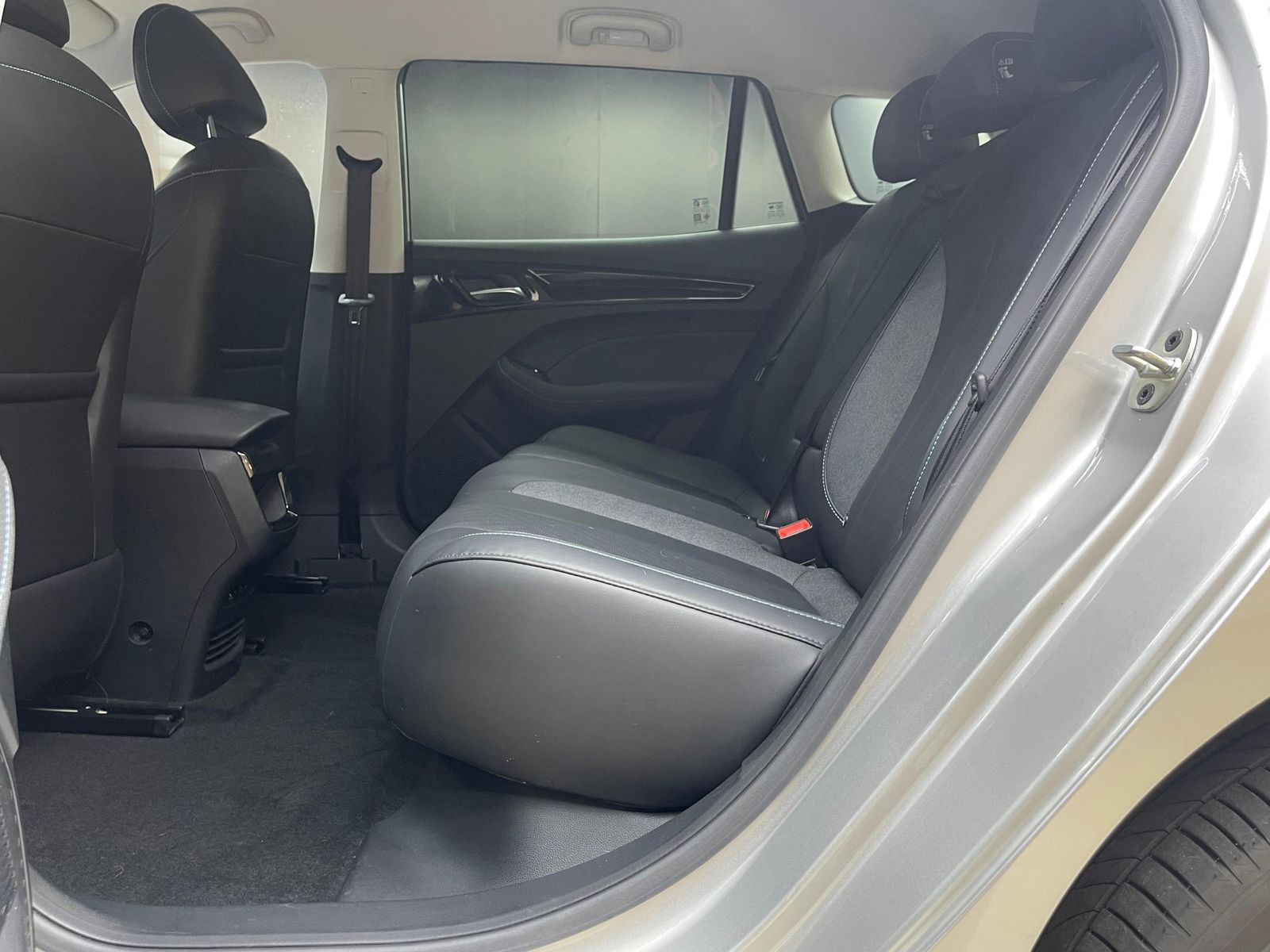 Fahrzeugabbildung MG MG5 61 KWH Luxury NAVI+LED+SHZ+DAB+ACC+360°+DAB+