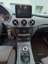 Mercedes-Benz B 180 DCT - Style  · Minivan · 93.400 km  - Mercedes-Benz B 180 von privat