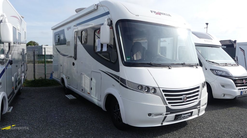 Frankia, F-Line I 680 BD Luxury Hubstützen-Klima-ALDE uvm