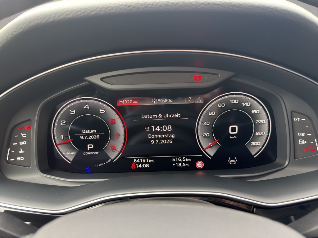 AUDI Q7 2023