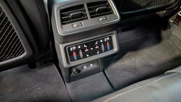 صورة مصغرة 23 لـ 2023 AUDI Q8 E-TRON