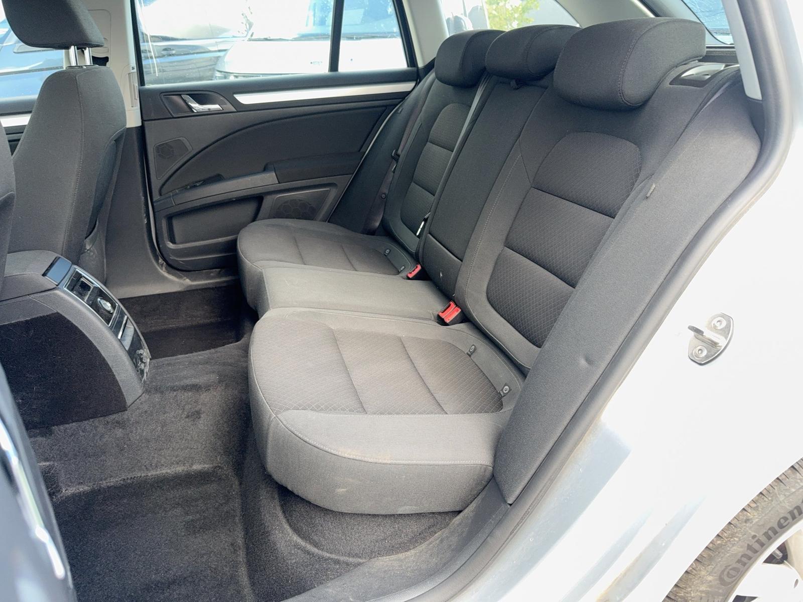 Skoda Superb 2014 — photo 13