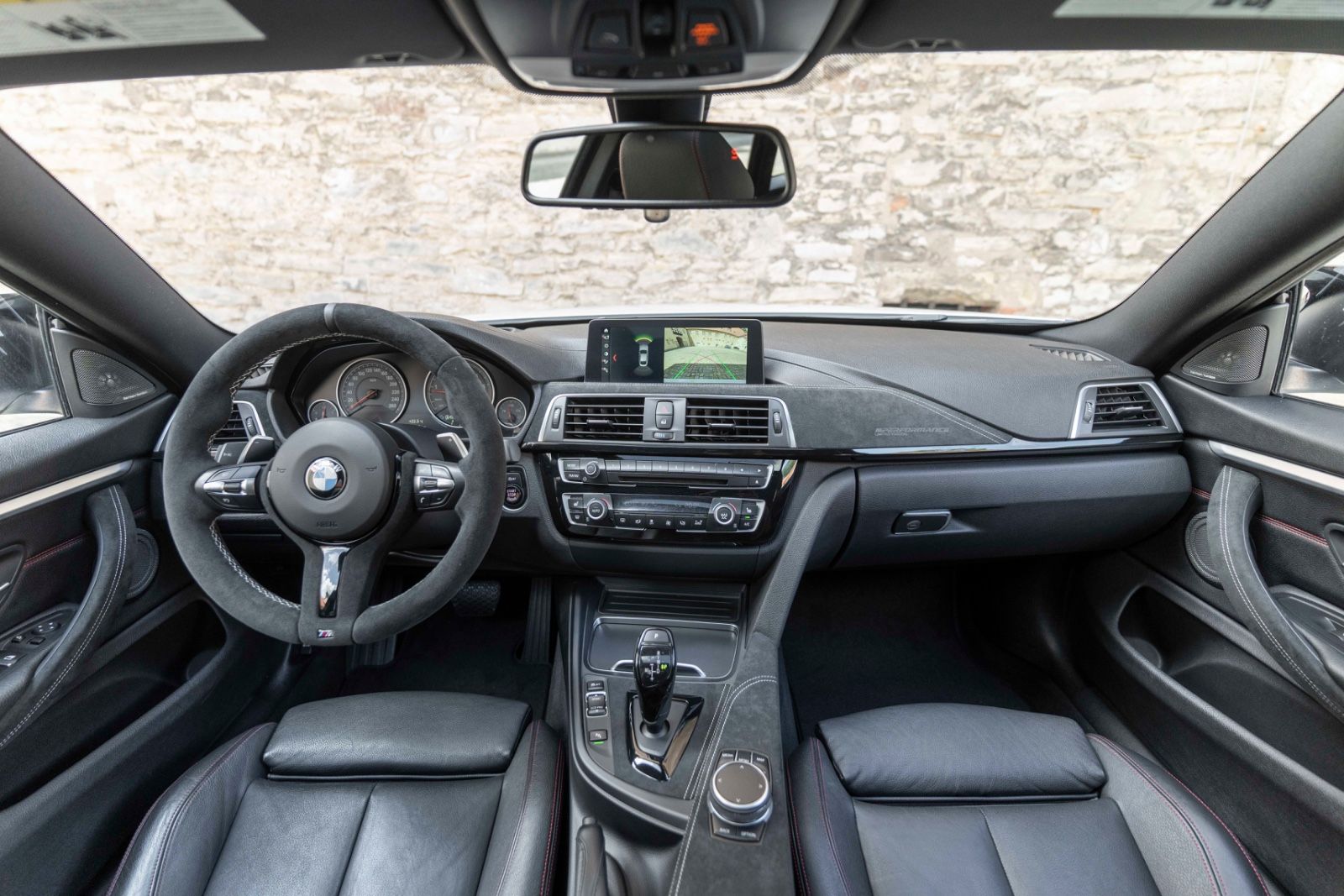 Fahrzeugabbildung BMW 440I GC M-PERFORMANCE HUD H&K LED KAM CARPLAY