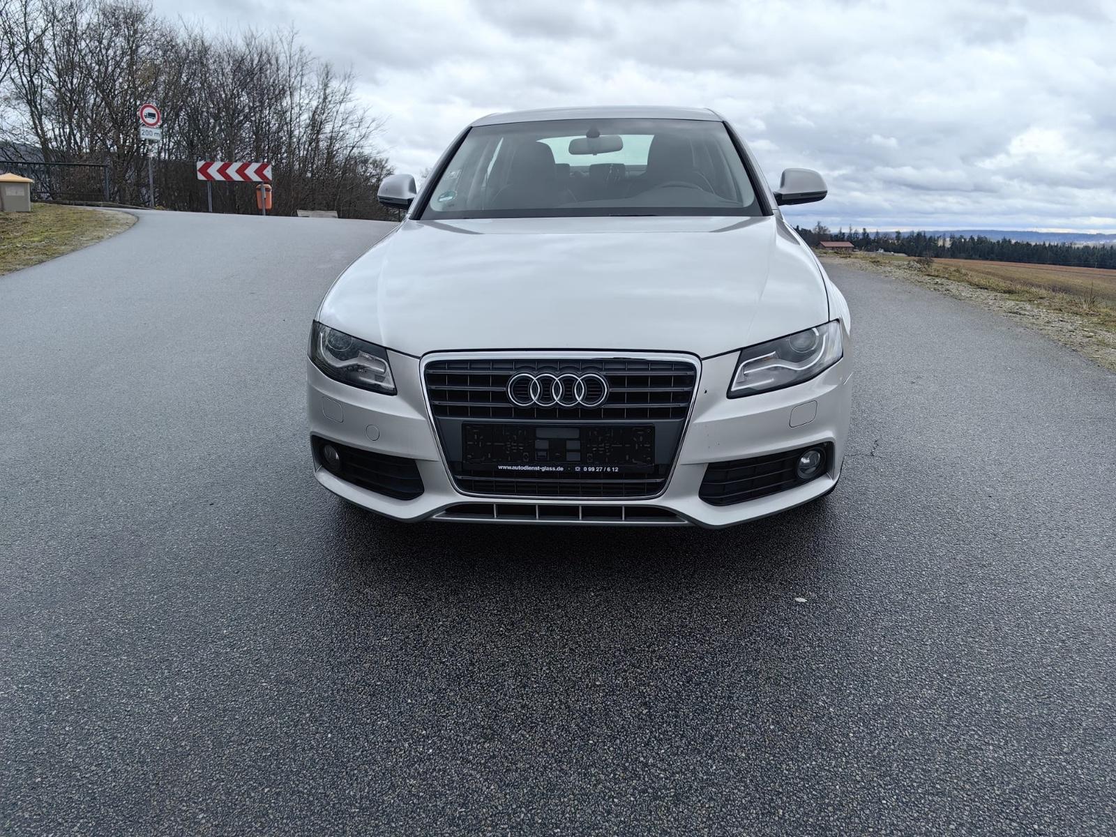 Audi A4 Lim. Ambiente*77.157Km*Navi*