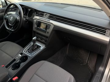 Volkswagen Passat - 5