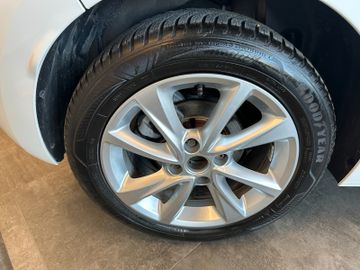 Opel Corsa F Elegance *KAMERA*PDC*LED*