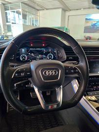 Audi Q8 - 10
