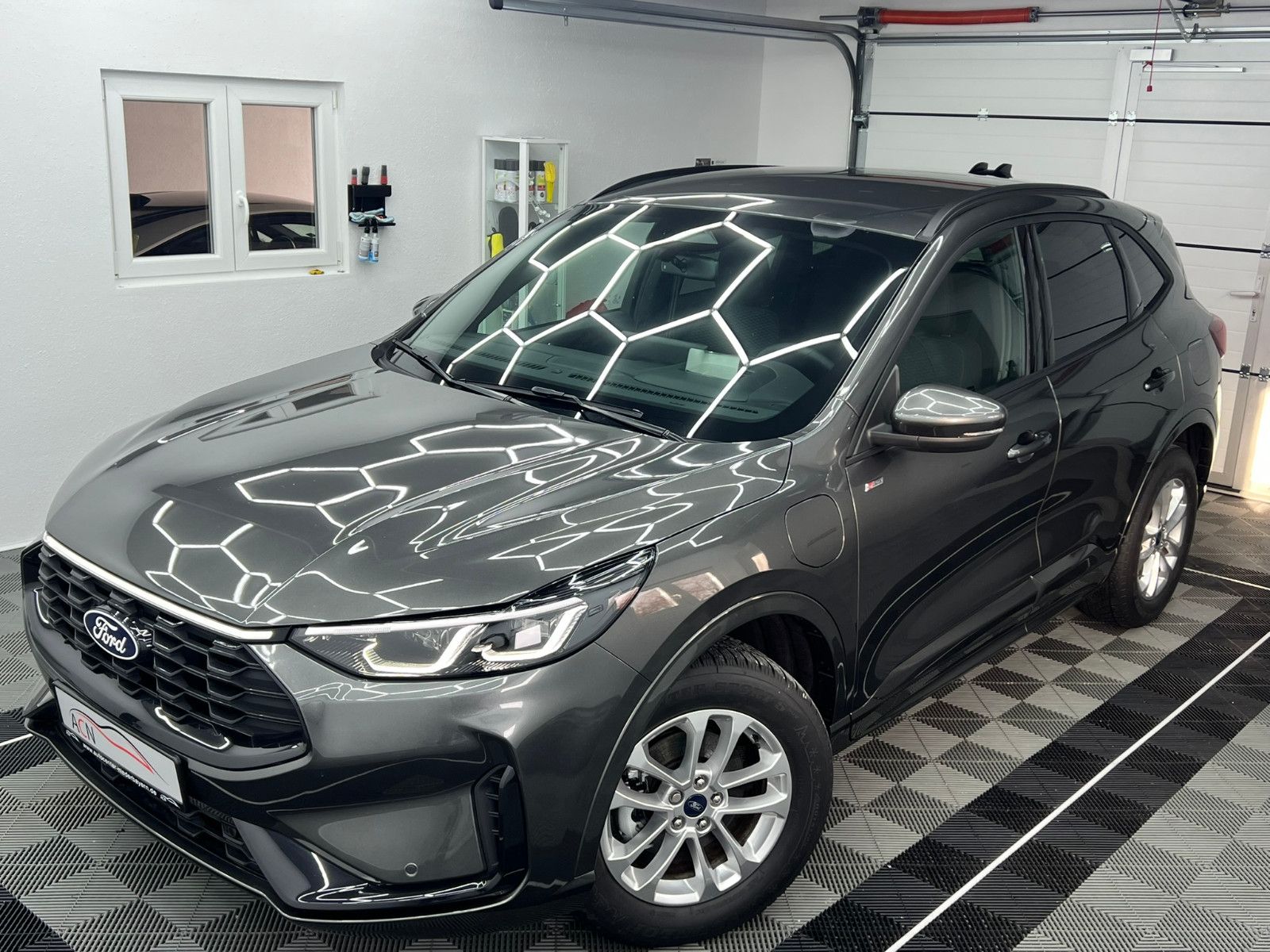 Fahrzeugabbildung Ford Kuga PlugIn Hybrid ST-LINE/MATRIX-LED/HuD/1.HAND