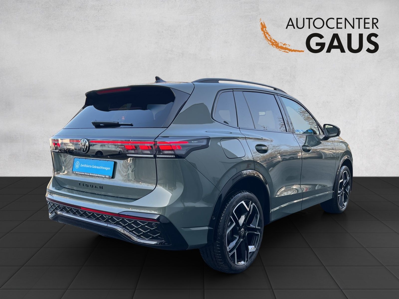 Tiguan R-Line 2.0 TDI 4M DSG Leder*AHK*Black Sty