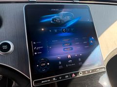 MERCEDES-BENZ EQE 43 AMG 4Matic*LED*Burmester*DAB*Navi