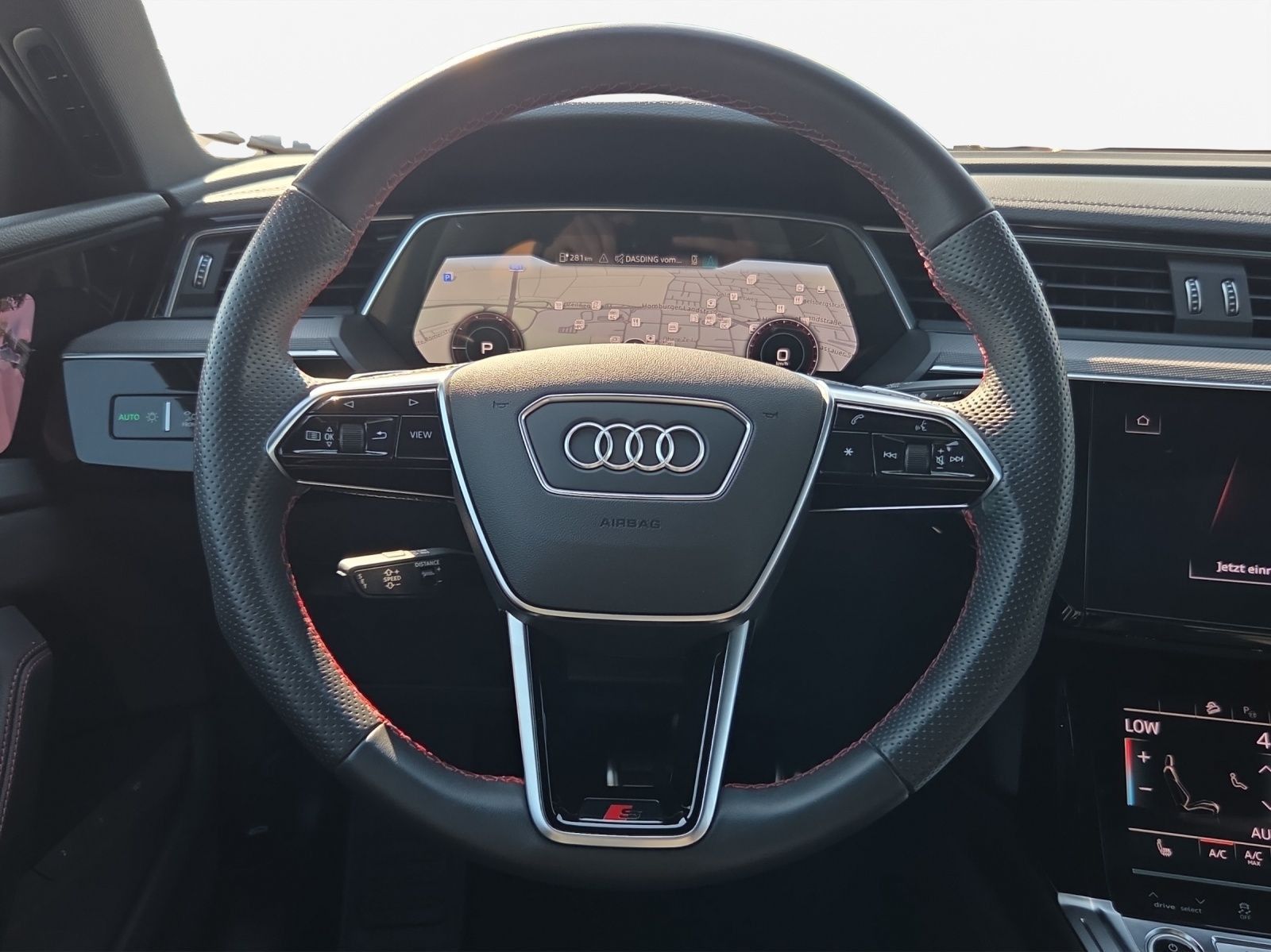 Audi Q8 e-tron - Bild 8