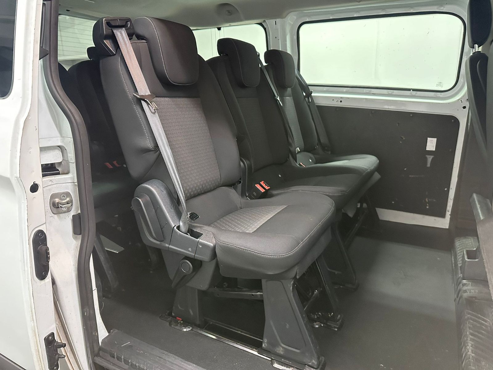 Fahrzeugabbildung Ford Transit Custom *9-SITZE*2xKLIMA**AHK*