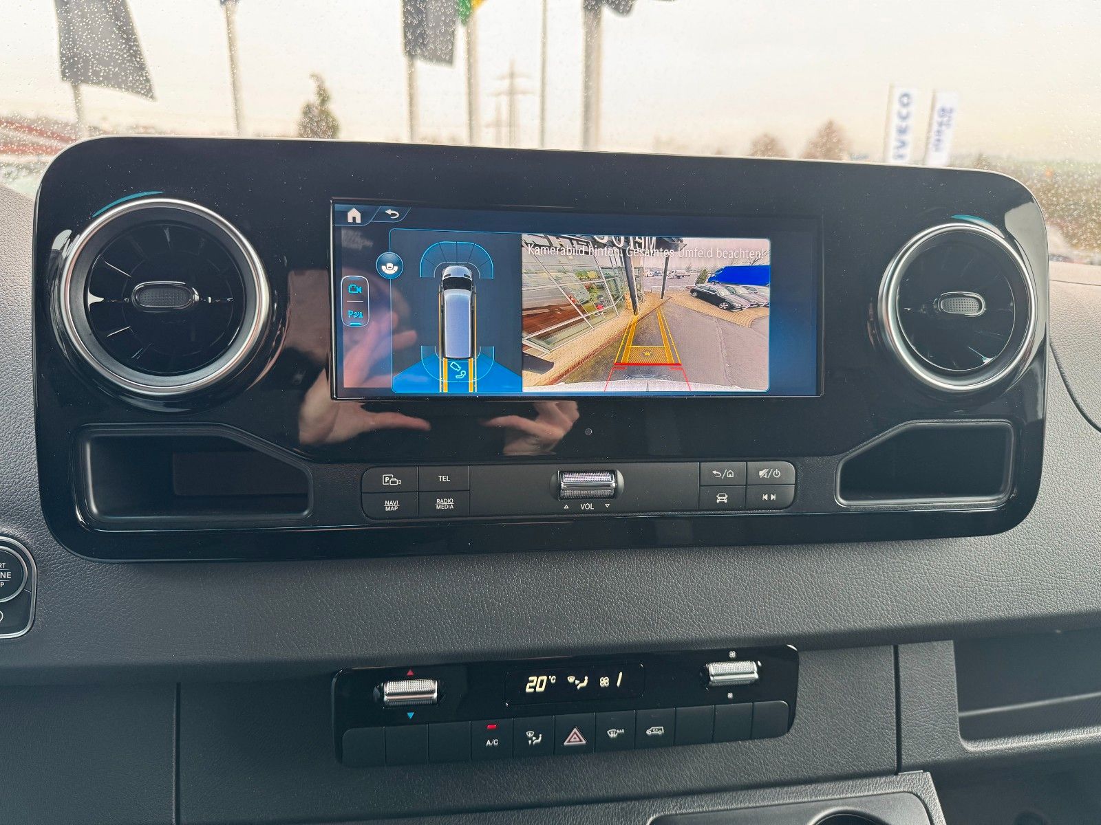 Fahrzeugabbildung Mercedes-Benz Sprinter 319 CDI 4325 Klima Kamera LED