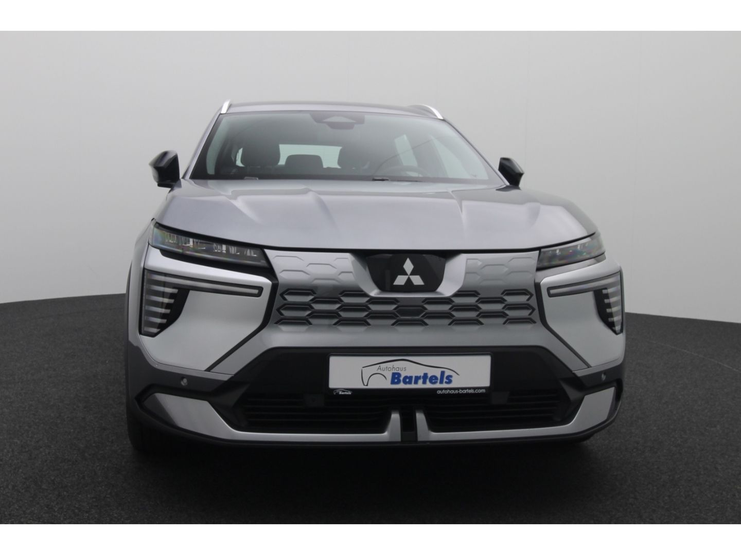 Fahrzeugabbildung Mitsubishi Eclipse Cross Diamant Plus 11 KW ACC LED SHZ
