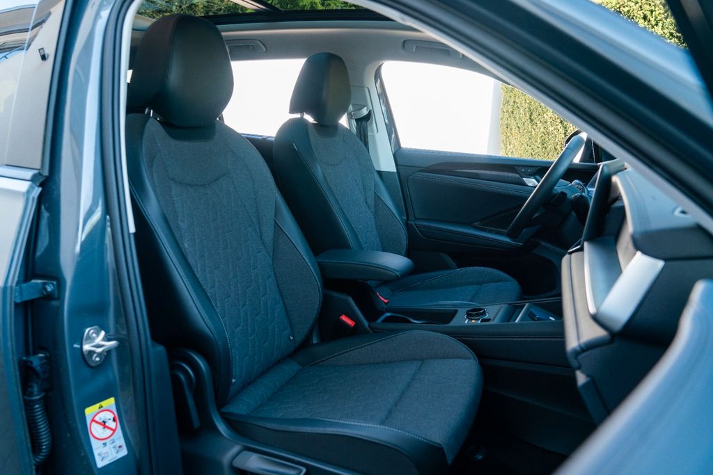 VW Tayron 1.5 eTSI Life/ AHK/ IQ DRIVE/ PANO/ ACC VW Tayron 1.5 eTSI Life/ AHK/ IQ DRIVE/ PANO/ ACC