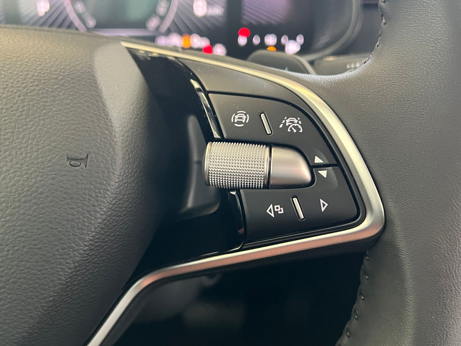 Fahrzeugabbildung SKODA Kamiq Selection 1.0 TSI DSG *LED, ACC, SmartLink