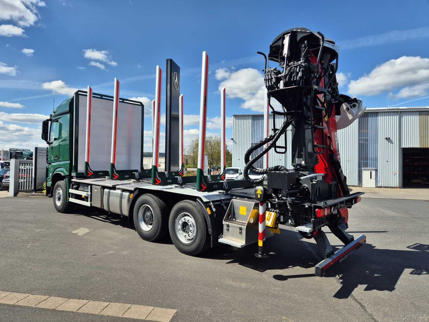 Fahrzeugabbildung Mercedes-Benz Arocs 2751 L 6x2 (6x4) HAD + Kran: Epsilon M12Z