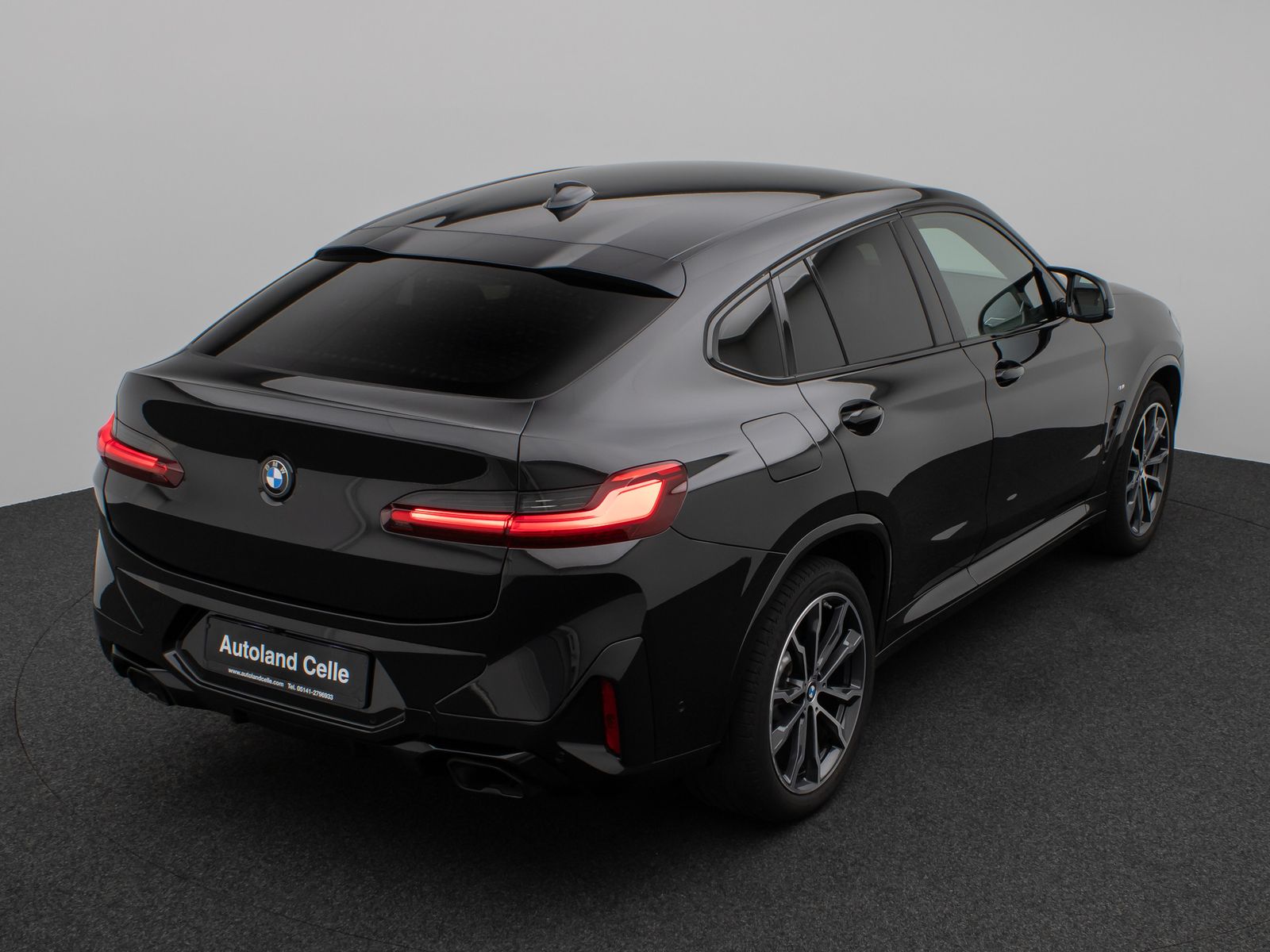 Fahrzeugabbildung BMW X4 M40i Kamera Laser HUD DAB HiFi Komfort 20Zoll