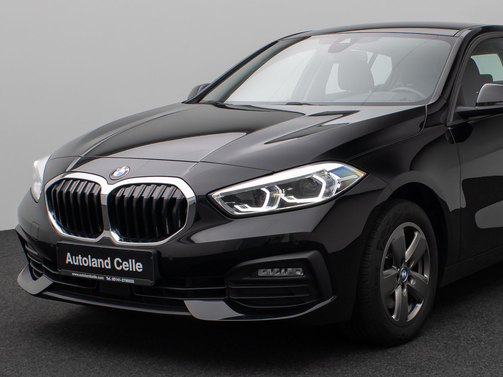 Fahrzeugabbildung BMW 118d DAB CockPitPro Geschwindigkeitsreg PDC LED