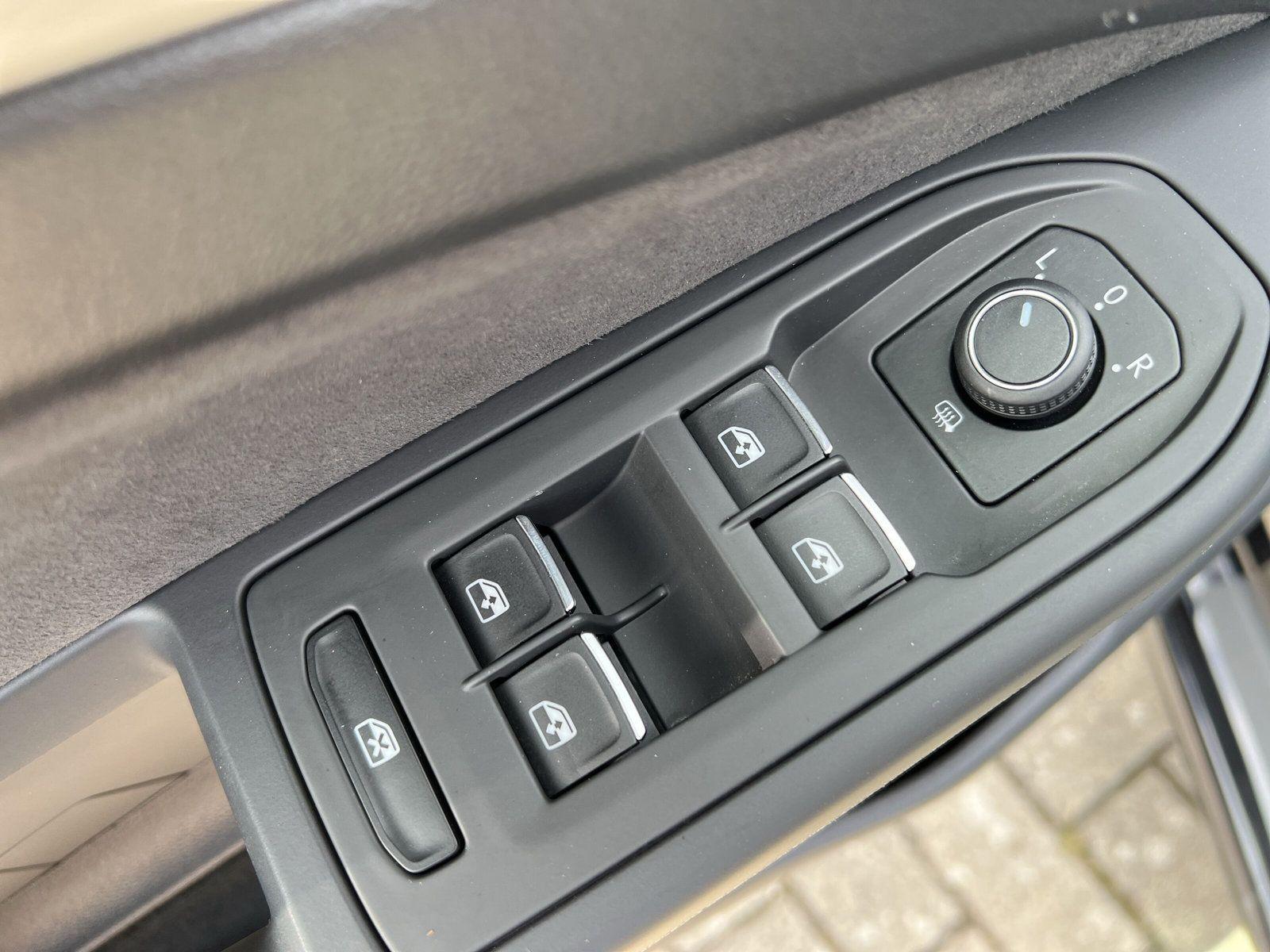 Volkswagen Golf VIII Variant 1.5 TSI Life MATRIX+PANO+NAVI, миниатюра 21