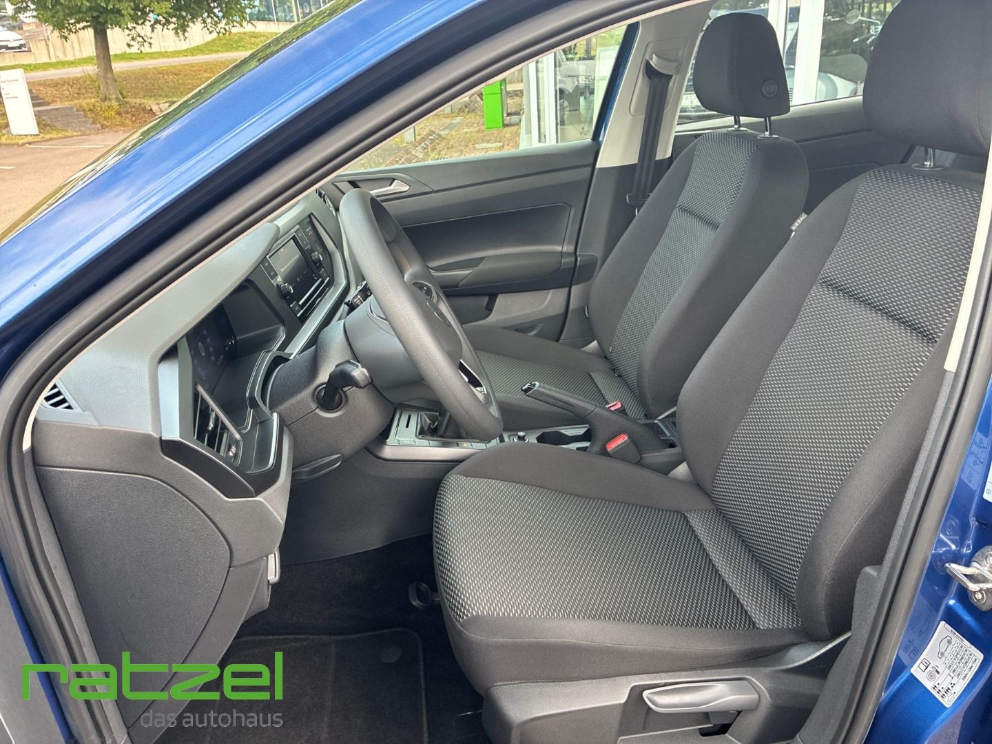 Fahrzeugabbildung Volkswagen Polo 1.0 Einparkhilfe Digitales Cockpit LED Musi