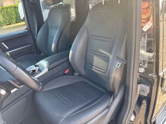 Fahrzeugabbildung Mercedes-Benz G 350d 9G-TRONIC MULTIBEAM 360° AHK 1.HAND