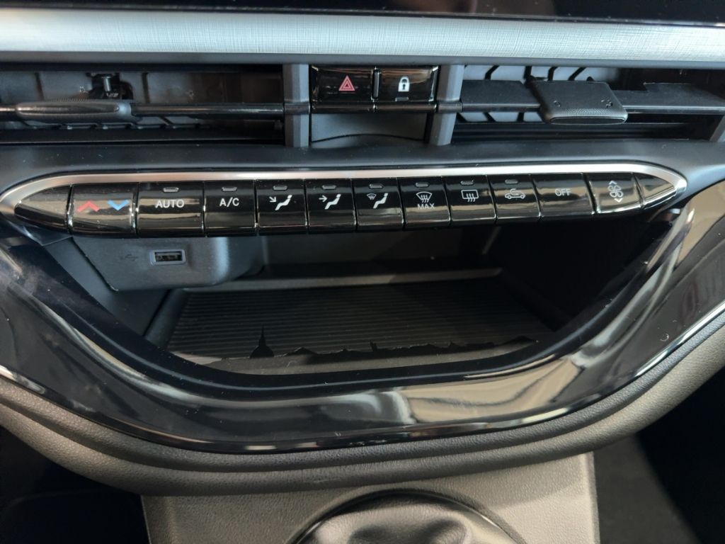 Fahrzeugabbildung Fiat 500 Hybrid Pop, Tech-Paket, DAB, Klimautom, CarP