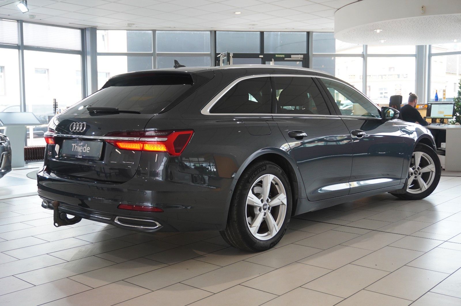 Fahrzeugabbildung Audi A6 Avant 40 TDI QUATTRO SPORT NAVI/ACC/SH/AHK