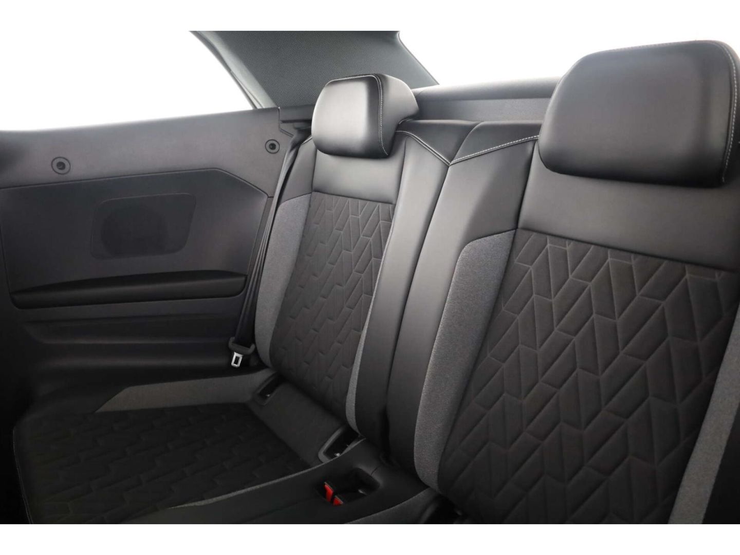 Volkswagen T-Roc - Bild 13