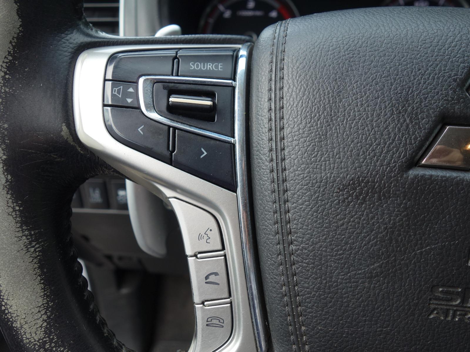 Mitsubishi L200 Intro Edition Doka 4WD Autom KLIMA AHK NAVI