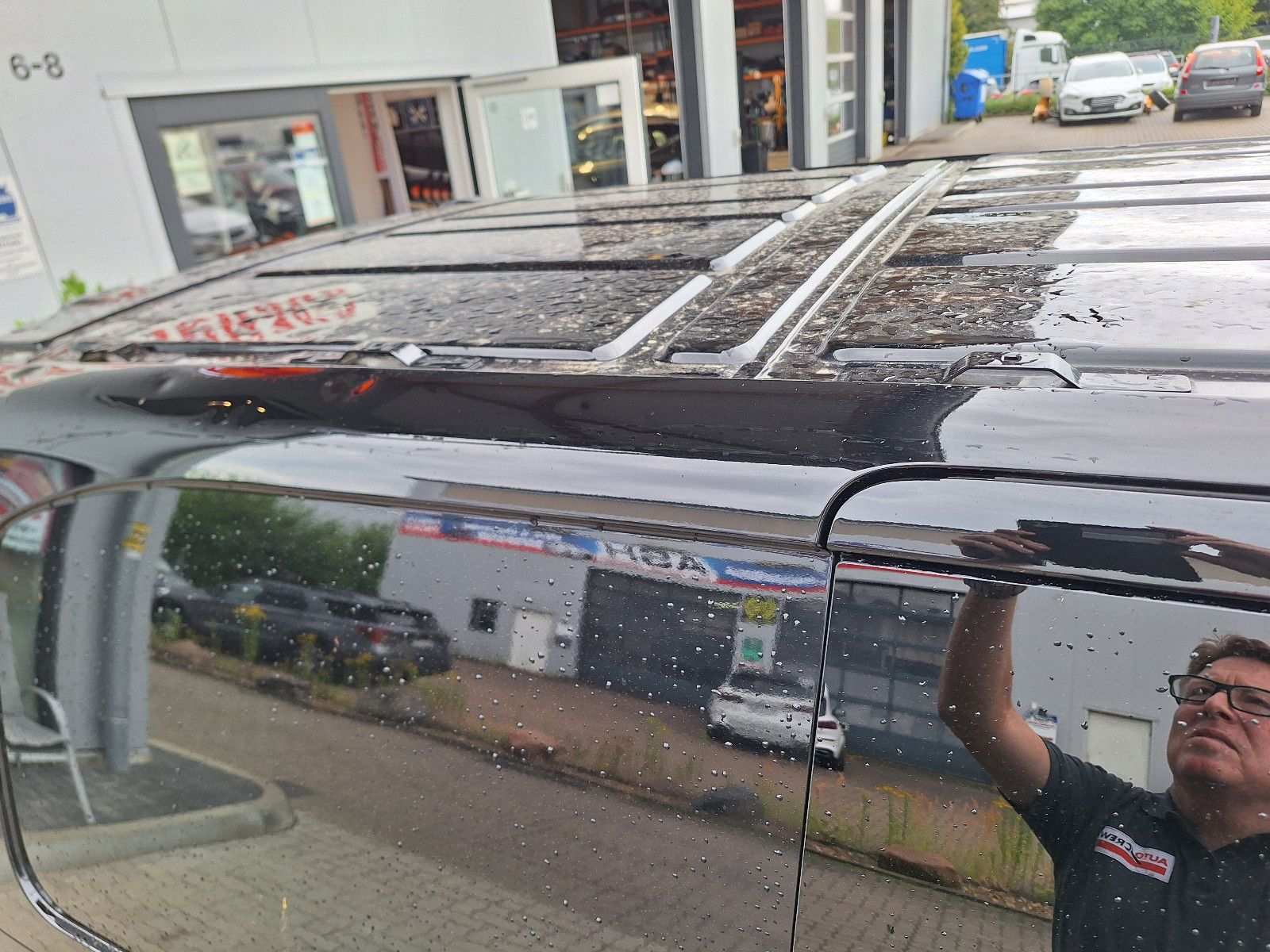 Fahrzeugabbildung Opel Vivaro Doka 5 Sitzer /Aut. Hagelschaden