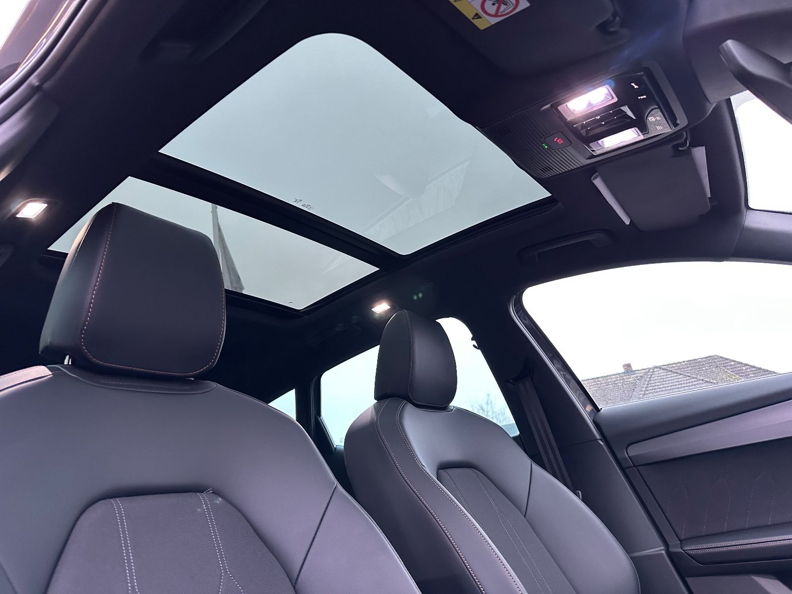 Fahrzeugabbildung CUPRA Formentor 1.5 eTSI DSG Pano/AHK/ACC/Navi/360°