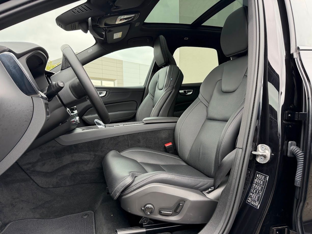 Volvo XC60 T8 Ultra Black Edition Plug-In Hybrid imagem 3