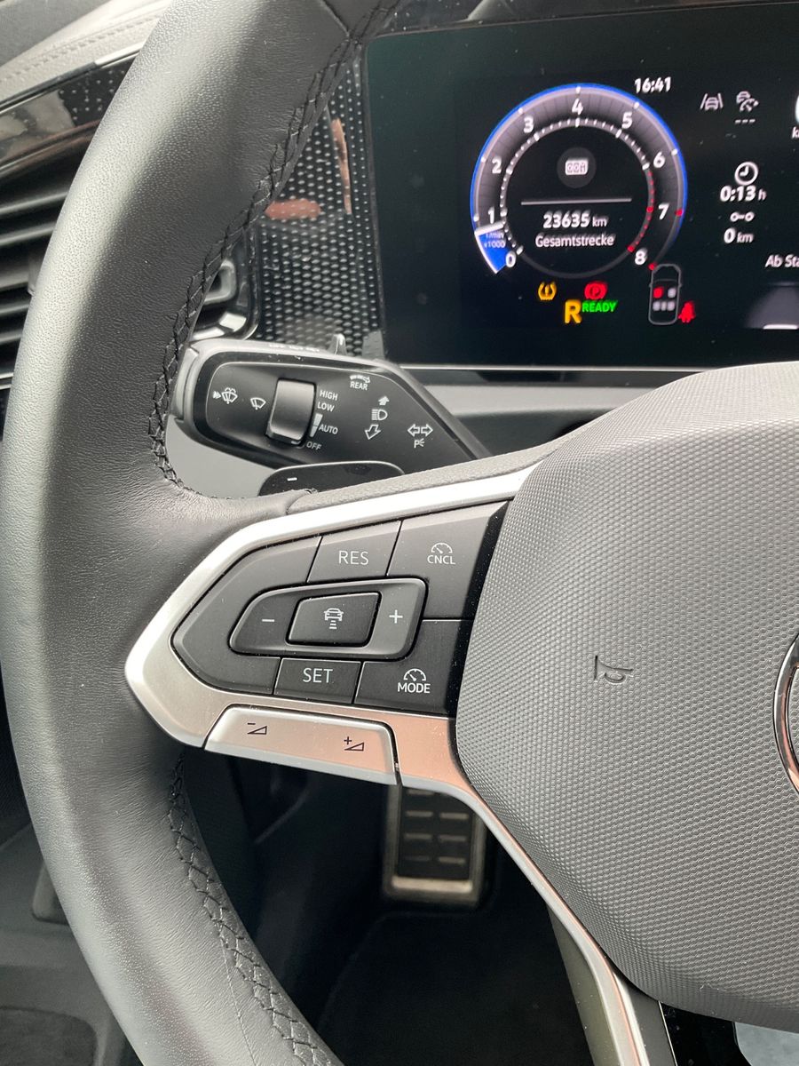 Fahrzeugabbildung Volkswagen Tiguan 1.5 eTSI DSG GOAL,AHK,Kamera,Navi,ACC