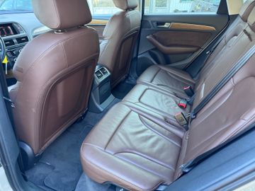 Audi Q5 2.0 TDI  Quattro Automatik+Leder+AHK, Bild 14