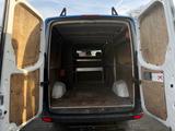 Volkswagen Crafter Kasten 35 mittel L2H1 TÜV neu - : Allradantrieb, Van, mit