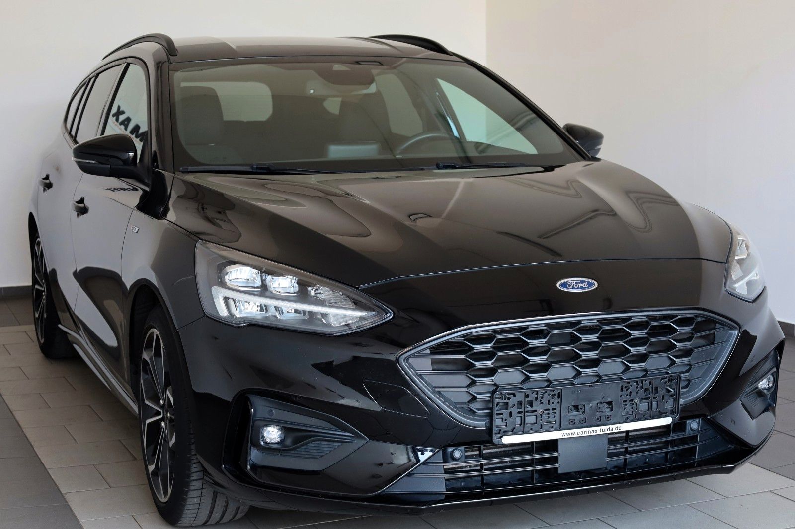 Fahrzeugabbildung Ford Focus Turnier ST-Line Navi,LED,SH,PDC,SR+WR